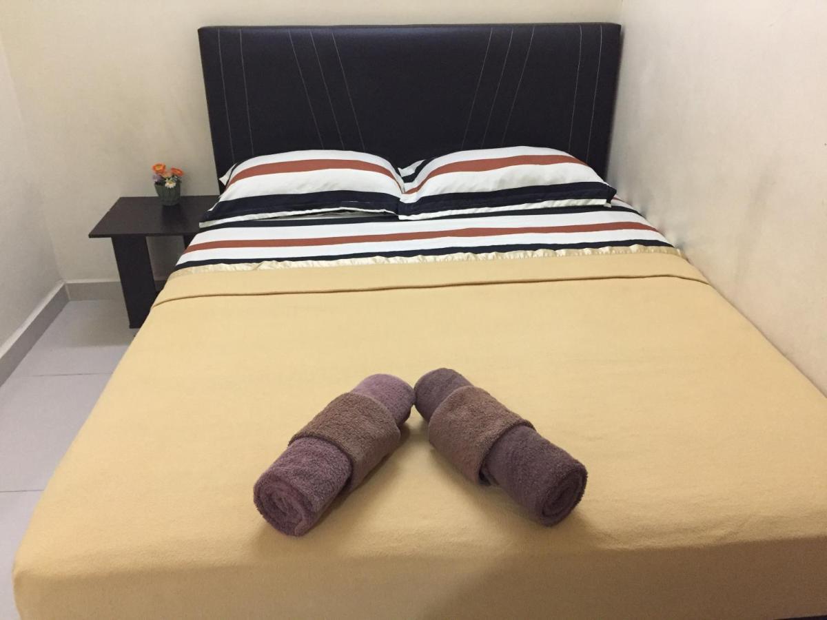 Ilhamku Inn Chukai Екстер'єр фото